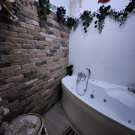 W Stylu Indie Z Wanna Z Hydromasazem Apartament *